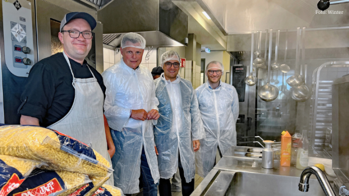 Bundestagsabgeordneter Gebhard besucht inklusives Vorzeigeunternehmen in Eschwege